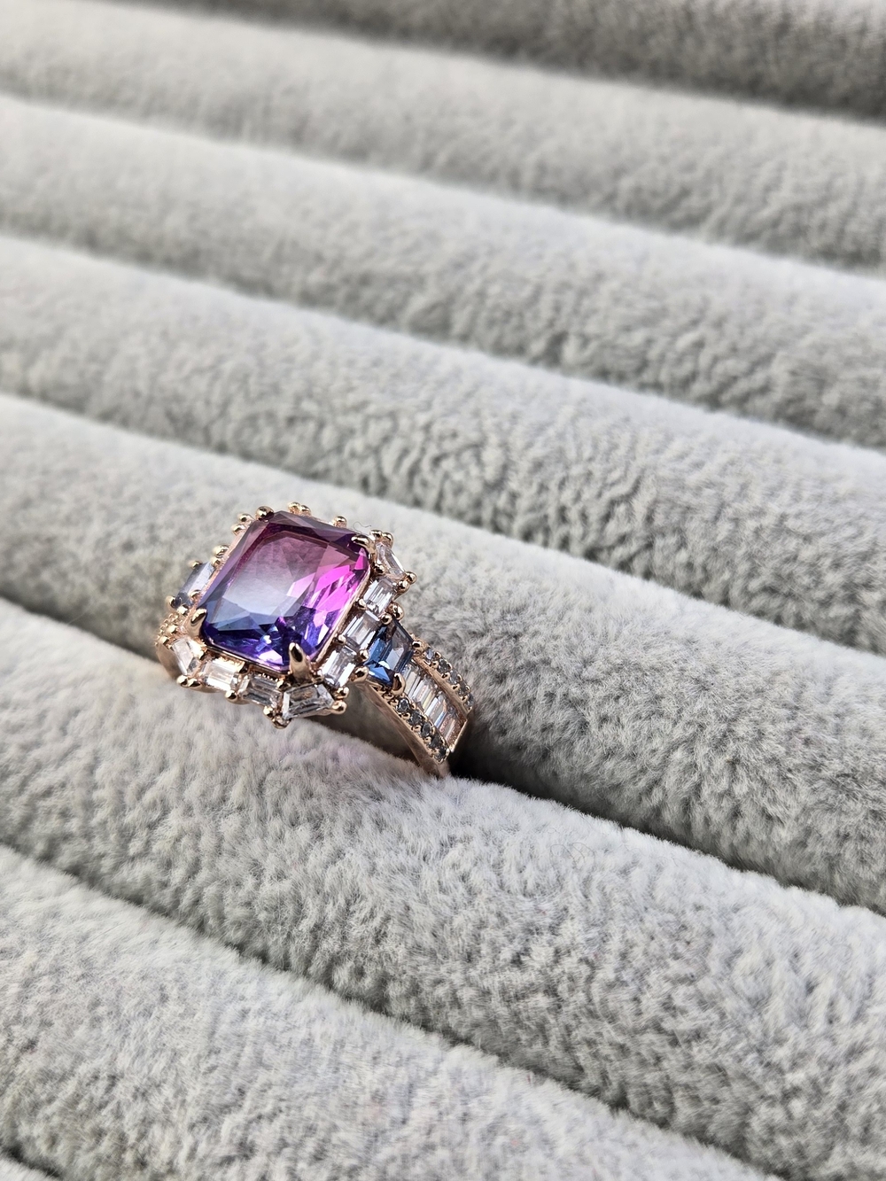 Size 7 Blue Purple Alexanderite Rose Gold Plated Bomb Party Ring - Picture 3 of 8